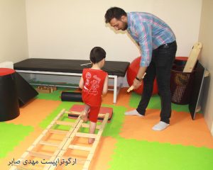 کاردرمانی در کودکان شرق تهران