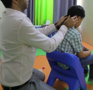 کاردرمانی حسی کودکان اوتیسم در اندرزگو